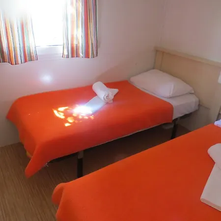 Mia & Mobile Kompleks wypoczynkowy 3*