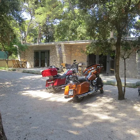 Vakantiepark Mia & Mobile 3*