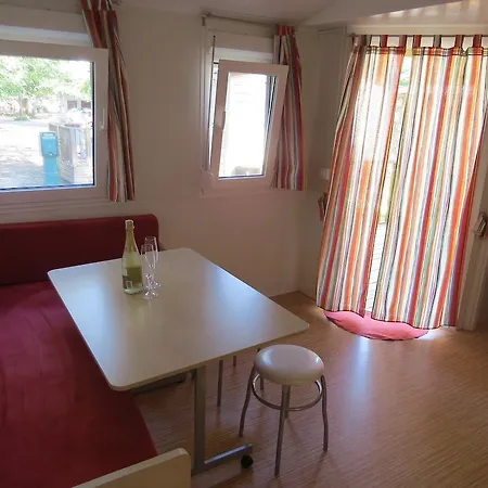 Mia & Mobile 3* Biograd Na Moru