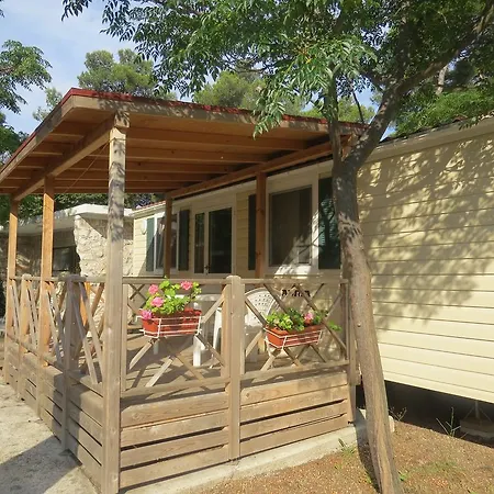 Mia & Mobile 3* Biograd Na Moru